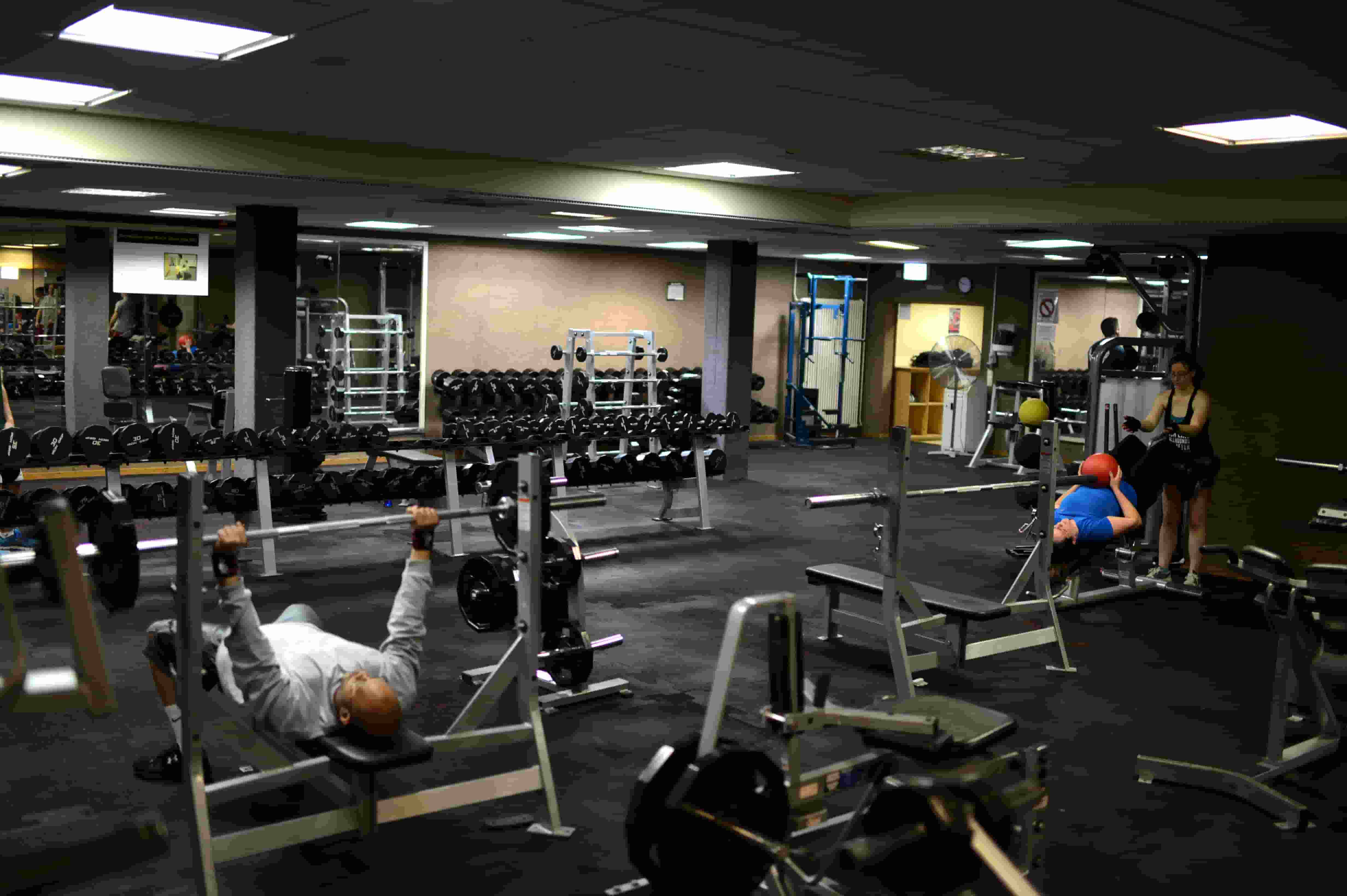 Bảy bài tập giúp bạn nhanh chóng xây dựng cơ bắp và đạt được vóc dáng tuyệt vời